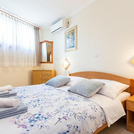 Apartment Sepat With Free Parking Place In Baska Exterior foto